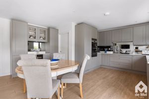 Photo 17- click for photo gallery